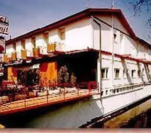 Otel Tre Santi **