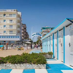 Otel Ghirlandina ***