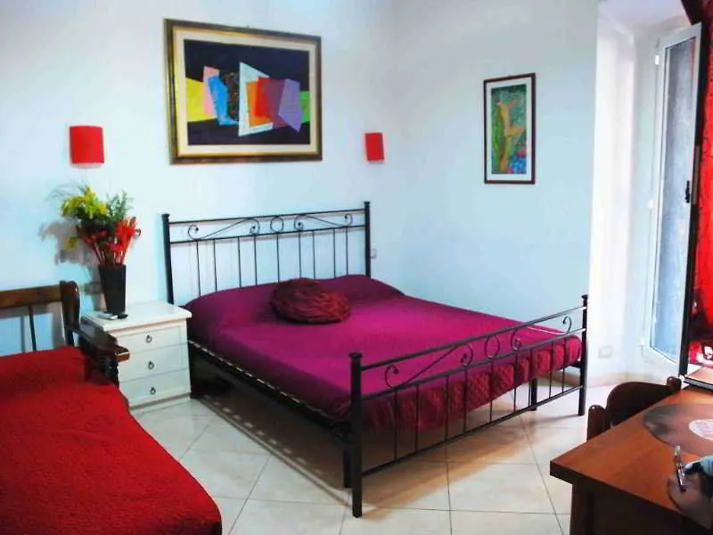 Konukevi Dandi Domus Otel Roma